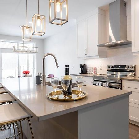 شقة Luxury Niagara 3 Bdr Townhouse /Garage المظهر الخارجي الصورة